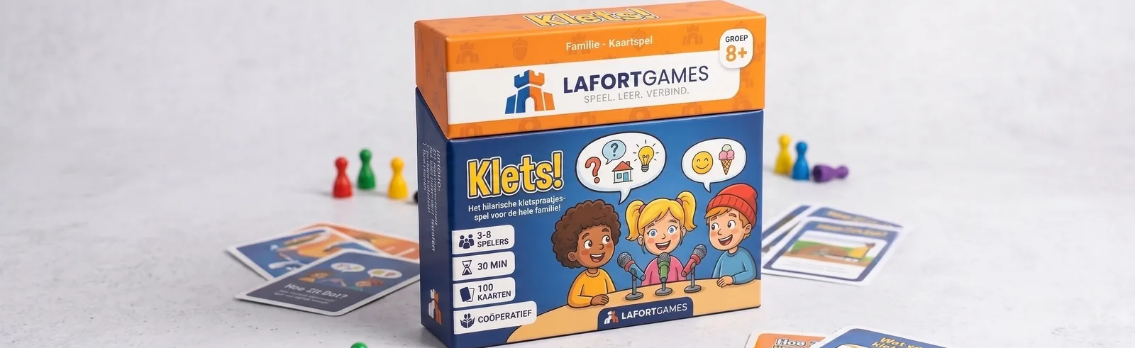 Het doosje van Klets! met kaarten ernaast
